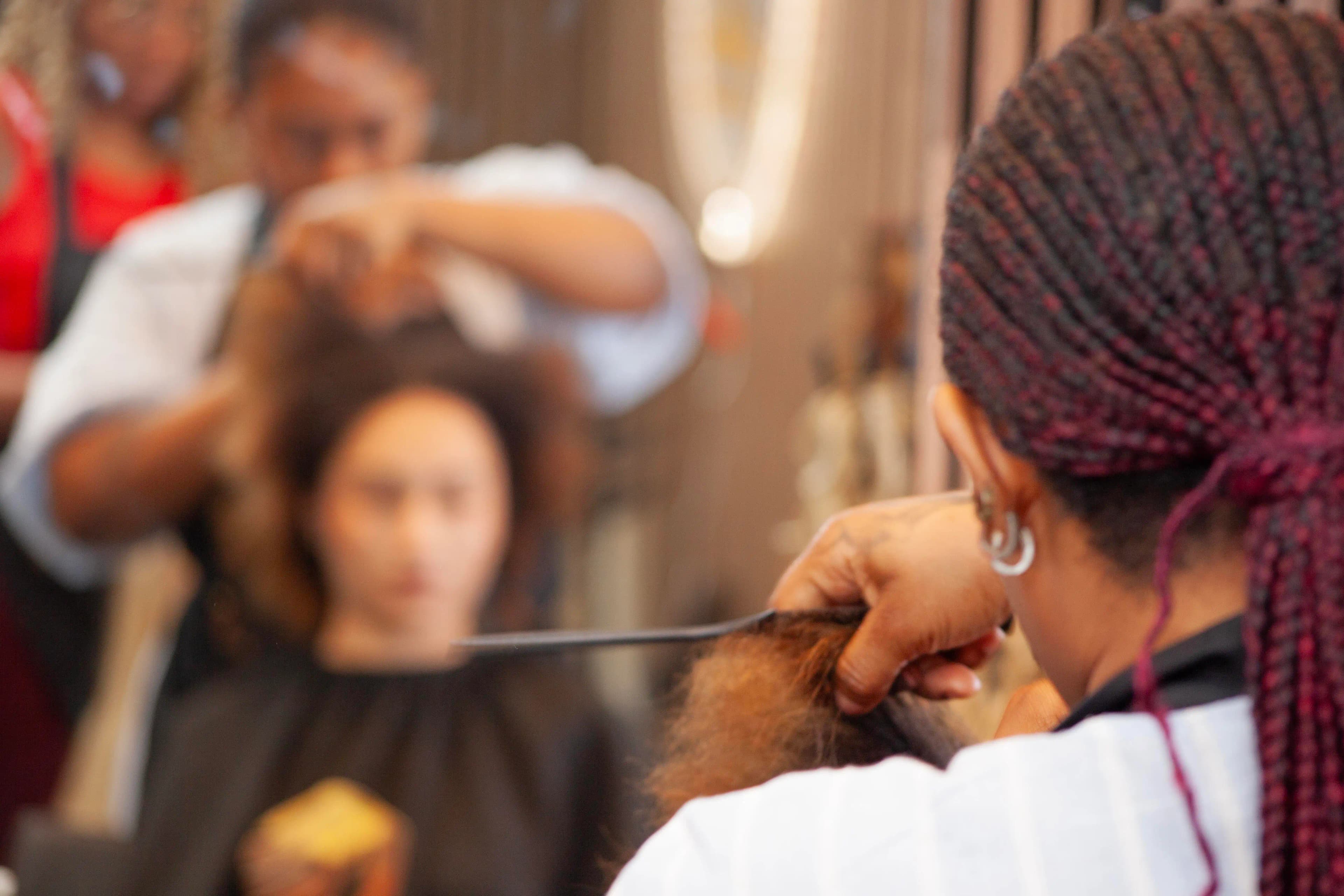 Coiffeuse Ded Glow en action